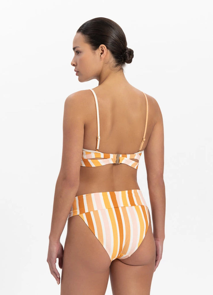 Beachlife Beachlife - Voorgevormde Bikinitop - Overslag - Macaron